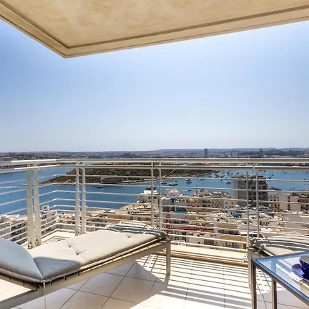 Apartment 16th Floor With Pool & 180 Sea Views By Quicktrips *